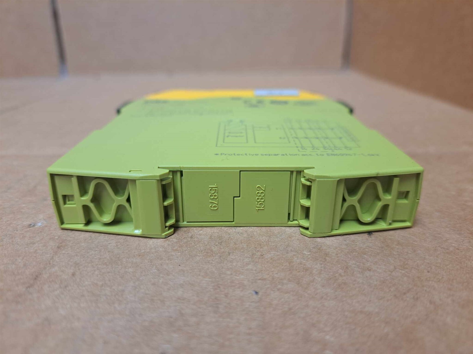 Pilz Safety Relay PN0Z s7 C 24VDC 4n/o 1n/c Ident.No. 751107