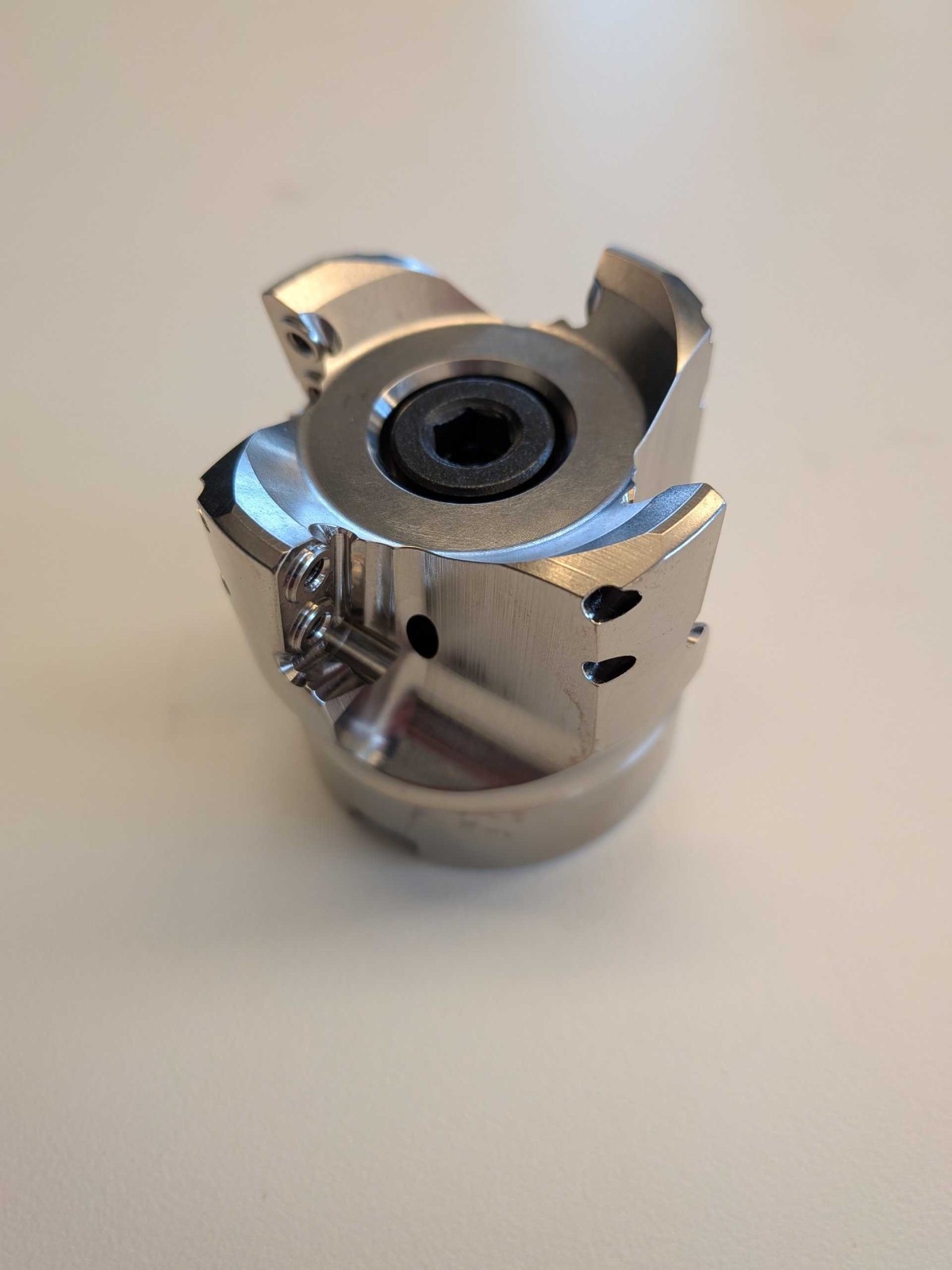 Mitsubishi AXD4000UR0204A Indexable Square-Shoulder Face Mill 2″ 50.8mm NEW