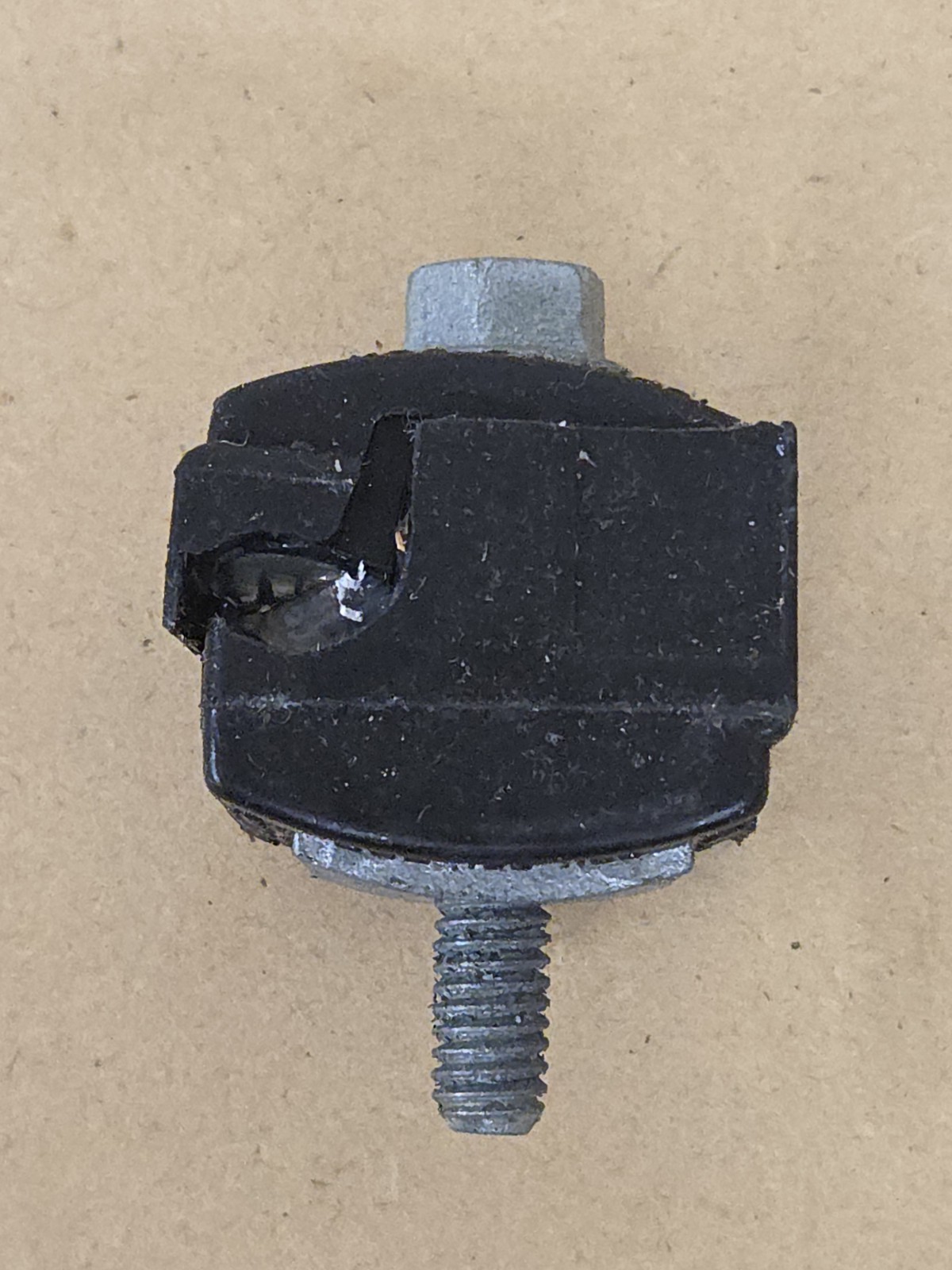 Burndy BIPC1/0-2 8AWG Insulation Piercing Wire Connector Lot Of 4