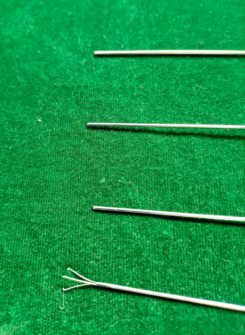 4pc Hysteroscopy PCNL Tripronge Forceps 3FR 40cm Reusable Surgical Instruments