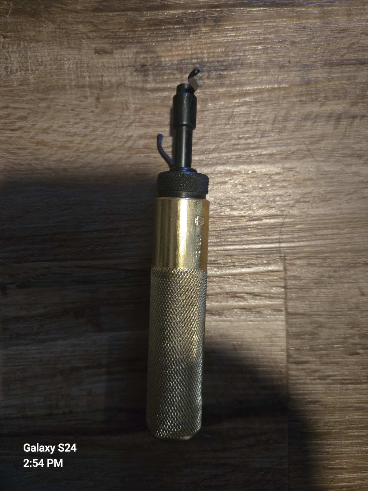 Israel Twist-A-Burr Hand Deburring Tool: Aluminum Handle & 2 HSS Blades