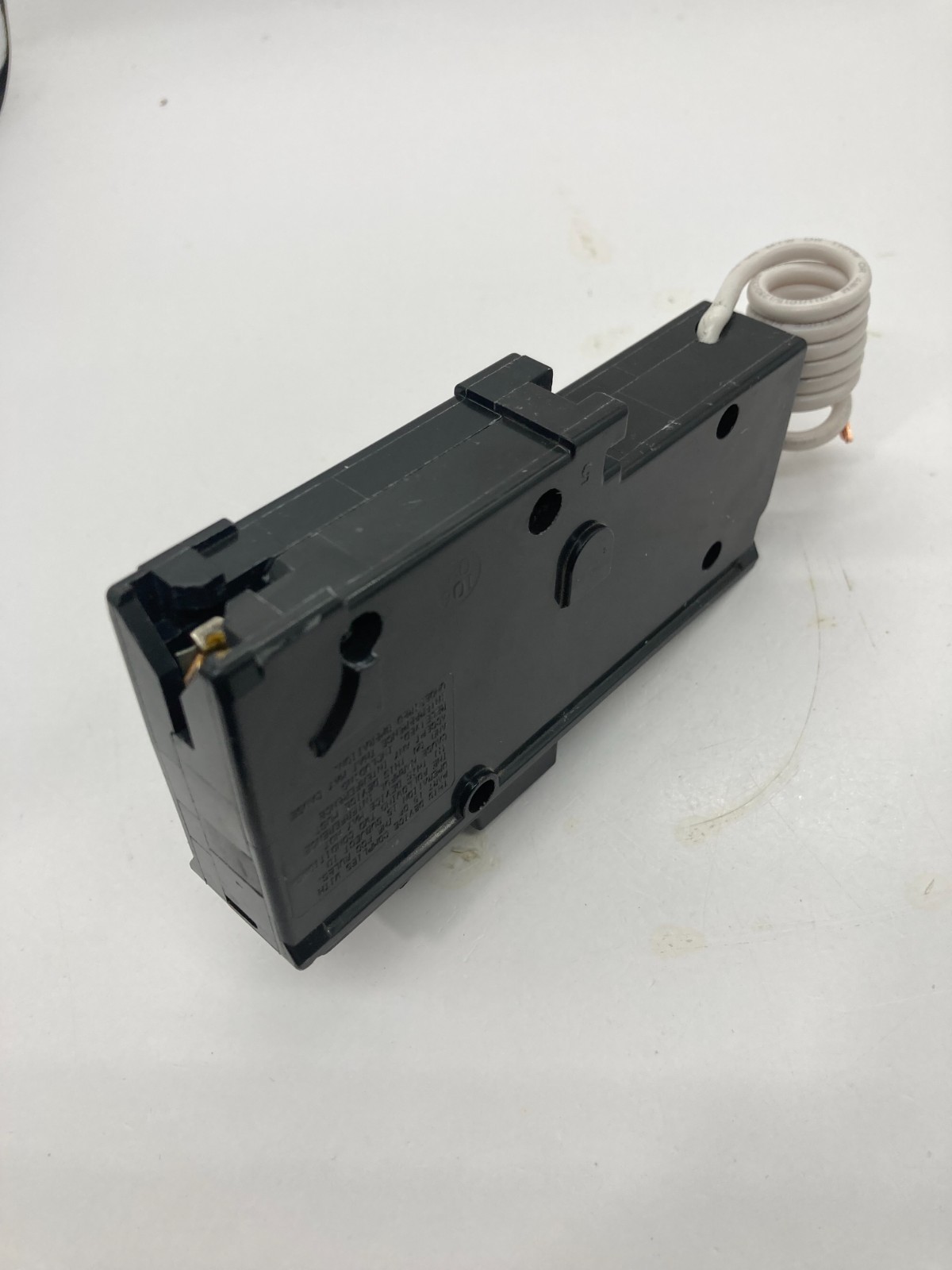 Homeline HOM115CAFI 15Amp 1 Pole 120V Plug On CAFI Combination Arc Fault Breaker