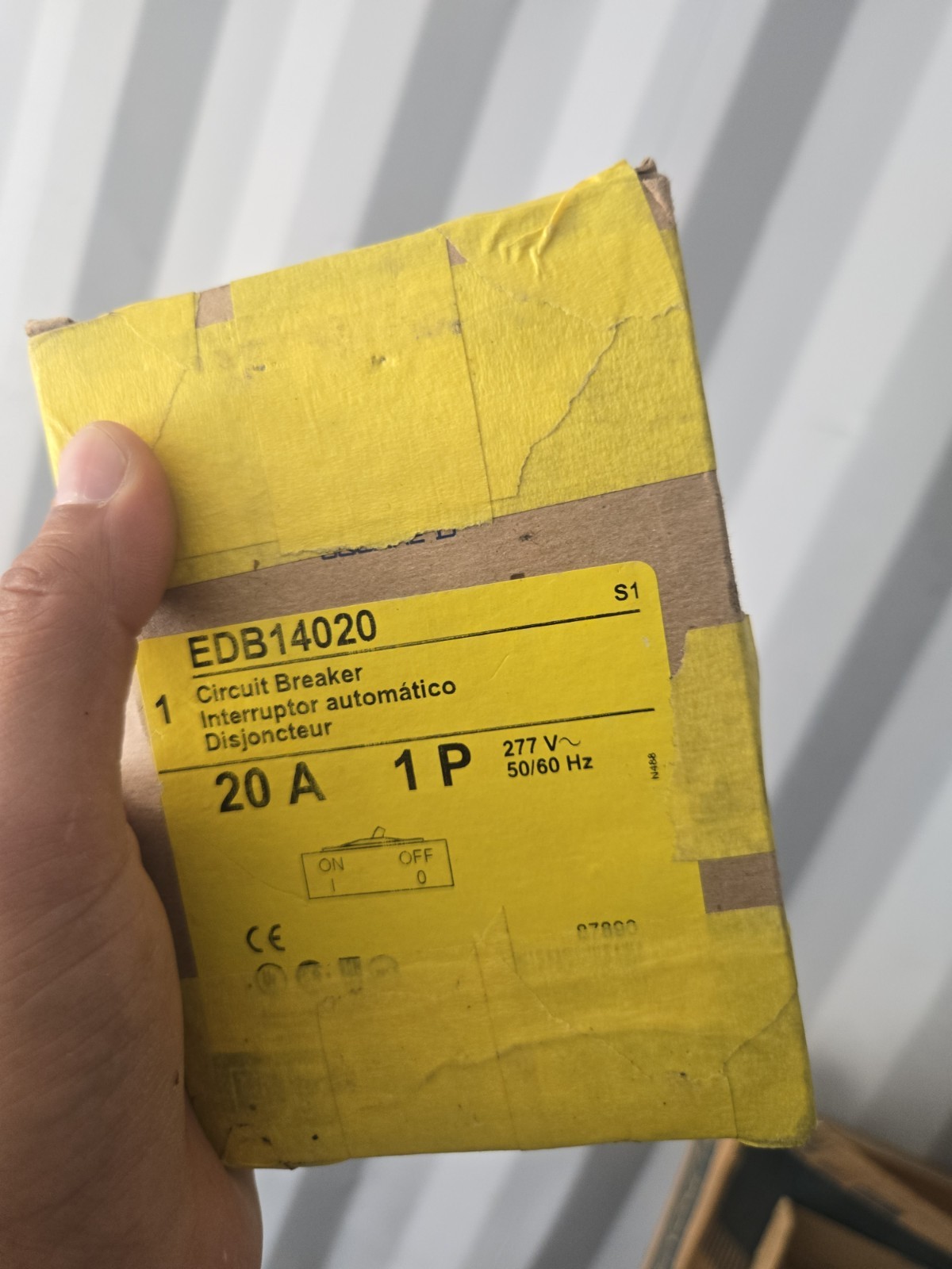 Square D EDB14020 1-Pole Circuit Breaker 20A 277VAC AC Yellow