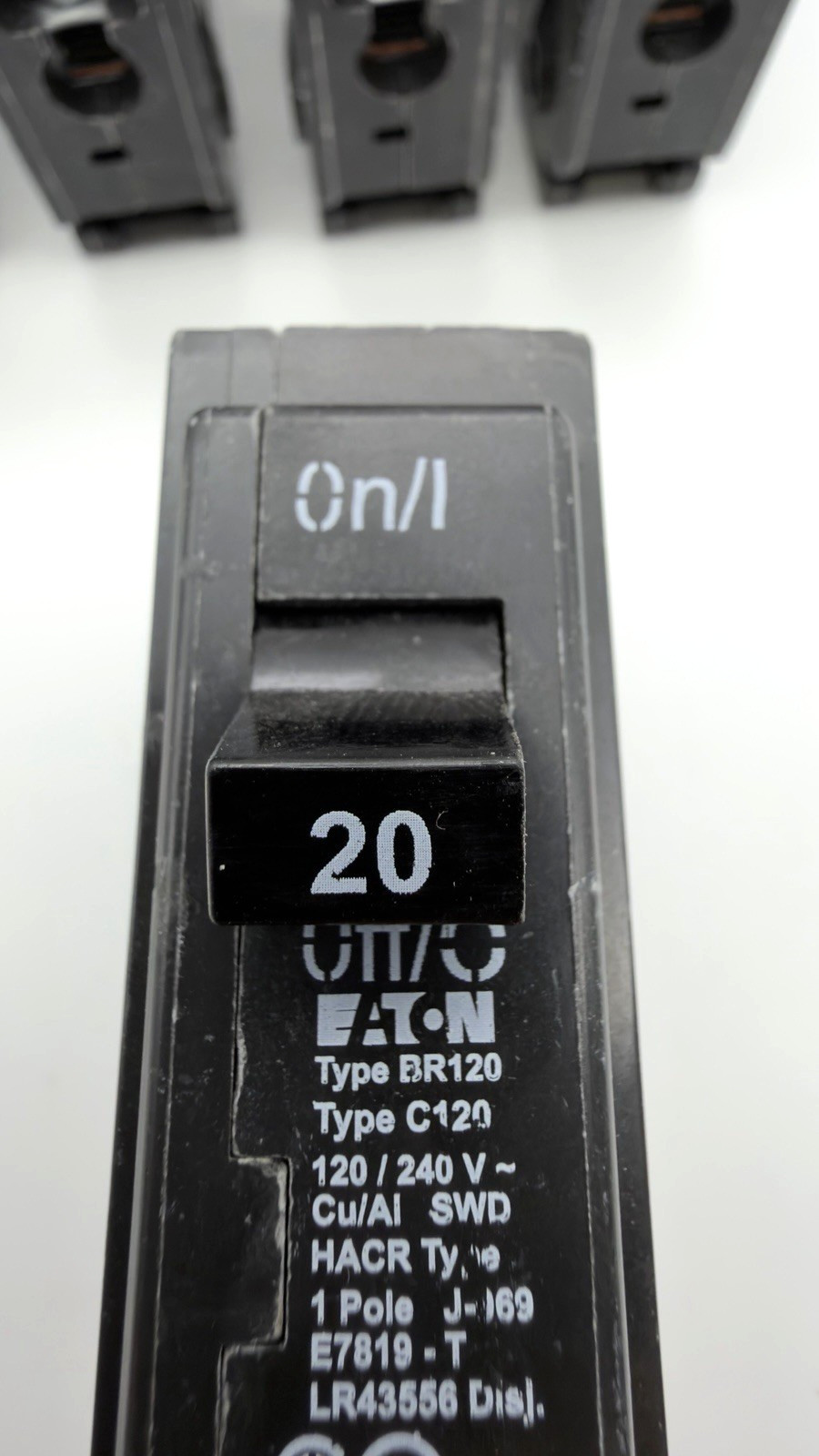 Lot of 12 – Eaton BR120 & C120 20A 1P Circuit Breakers NEW OPEN BOX