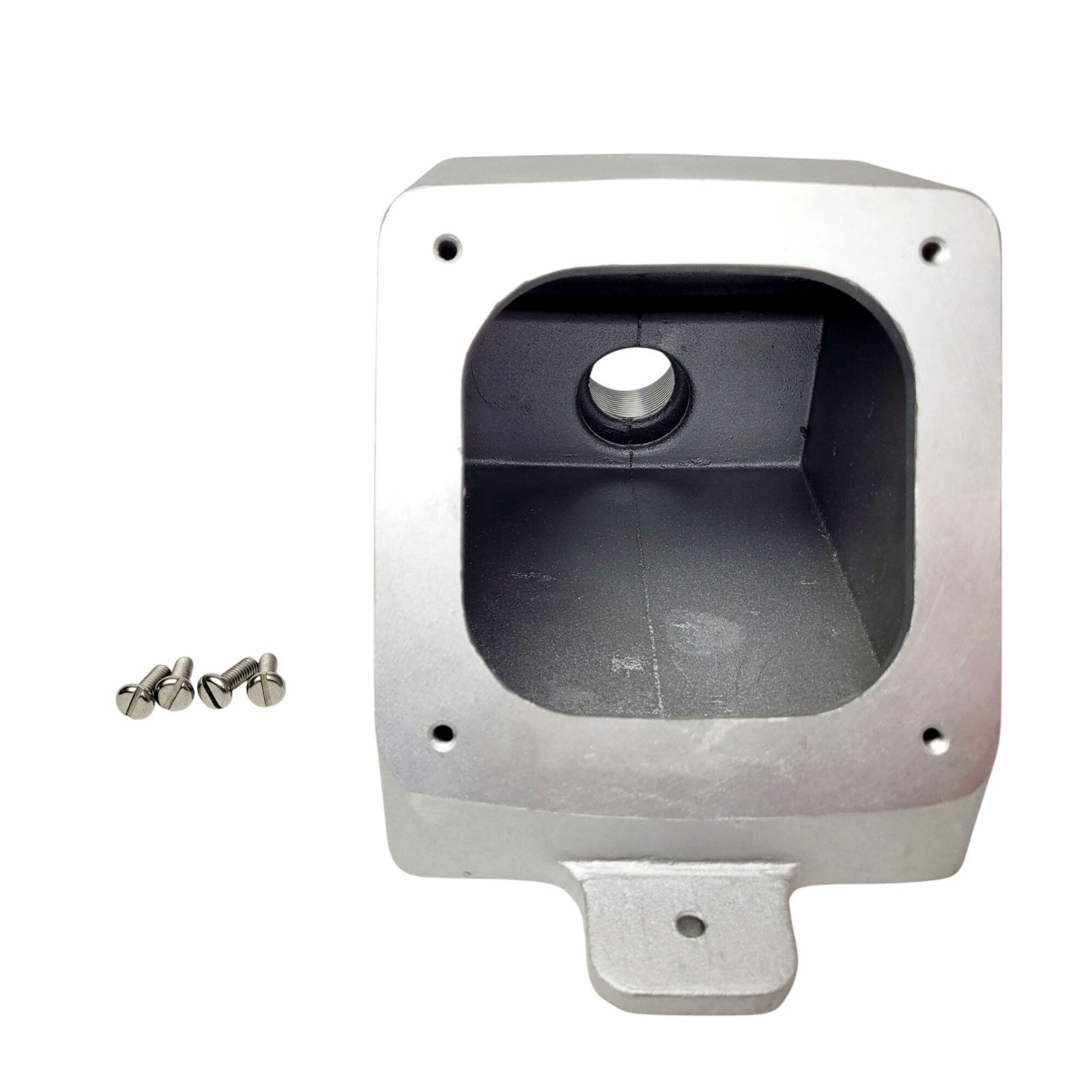 Pass & Seymour Legrand PSBB1001-W Pin & Sleeve Back Box w/ 1 1/2″ Hub 100 Amp
