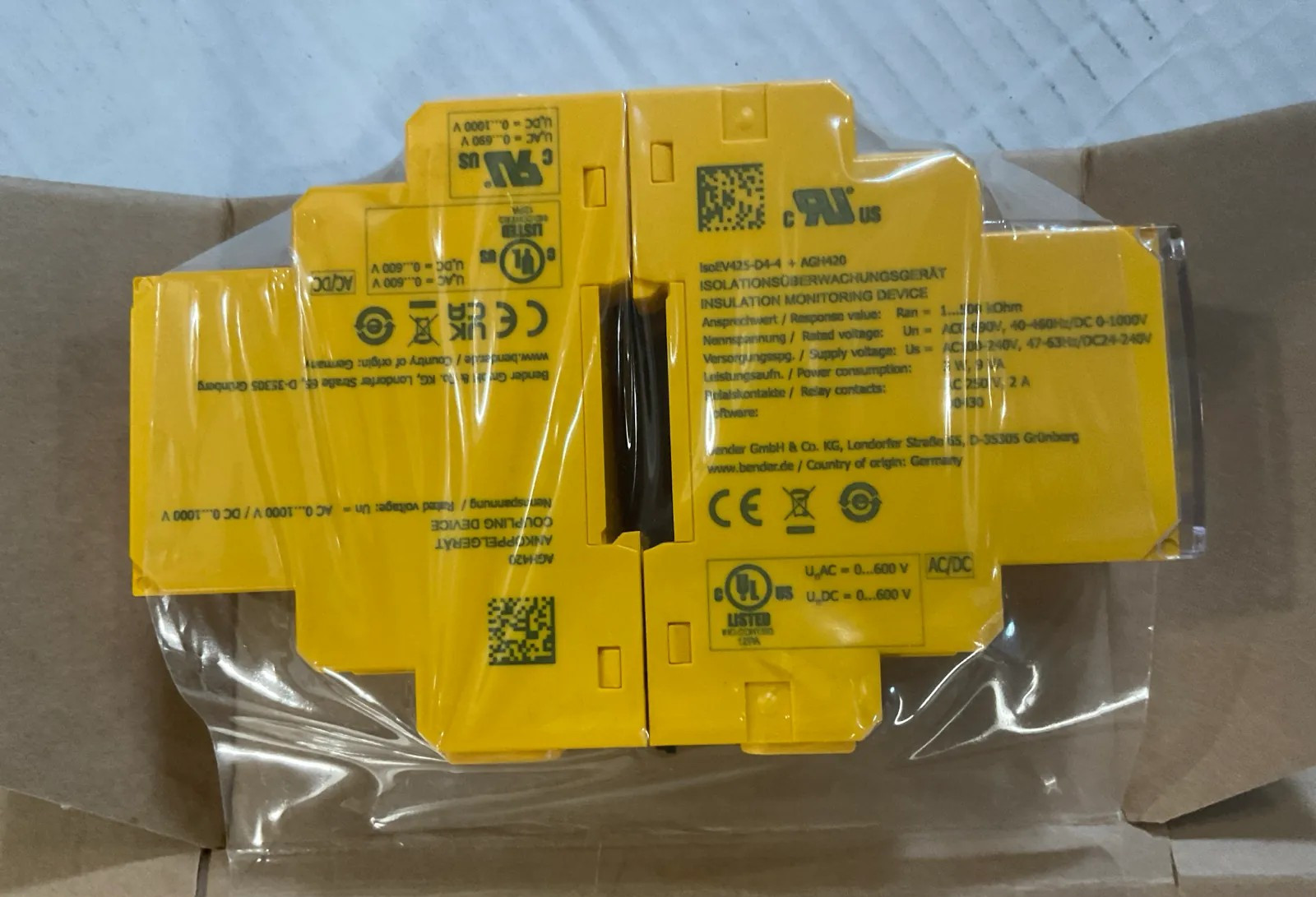Bender isoEV425-D4-4 + AGH420 ISOMETER® isoEV425 / isoEV425HC with Coupler