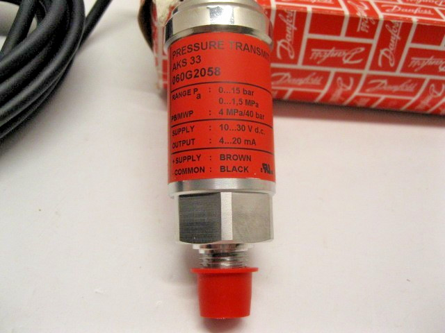 Danfoss Pressure Transmitter 060G2058 AKS 33 Made in Denmark New Open Box