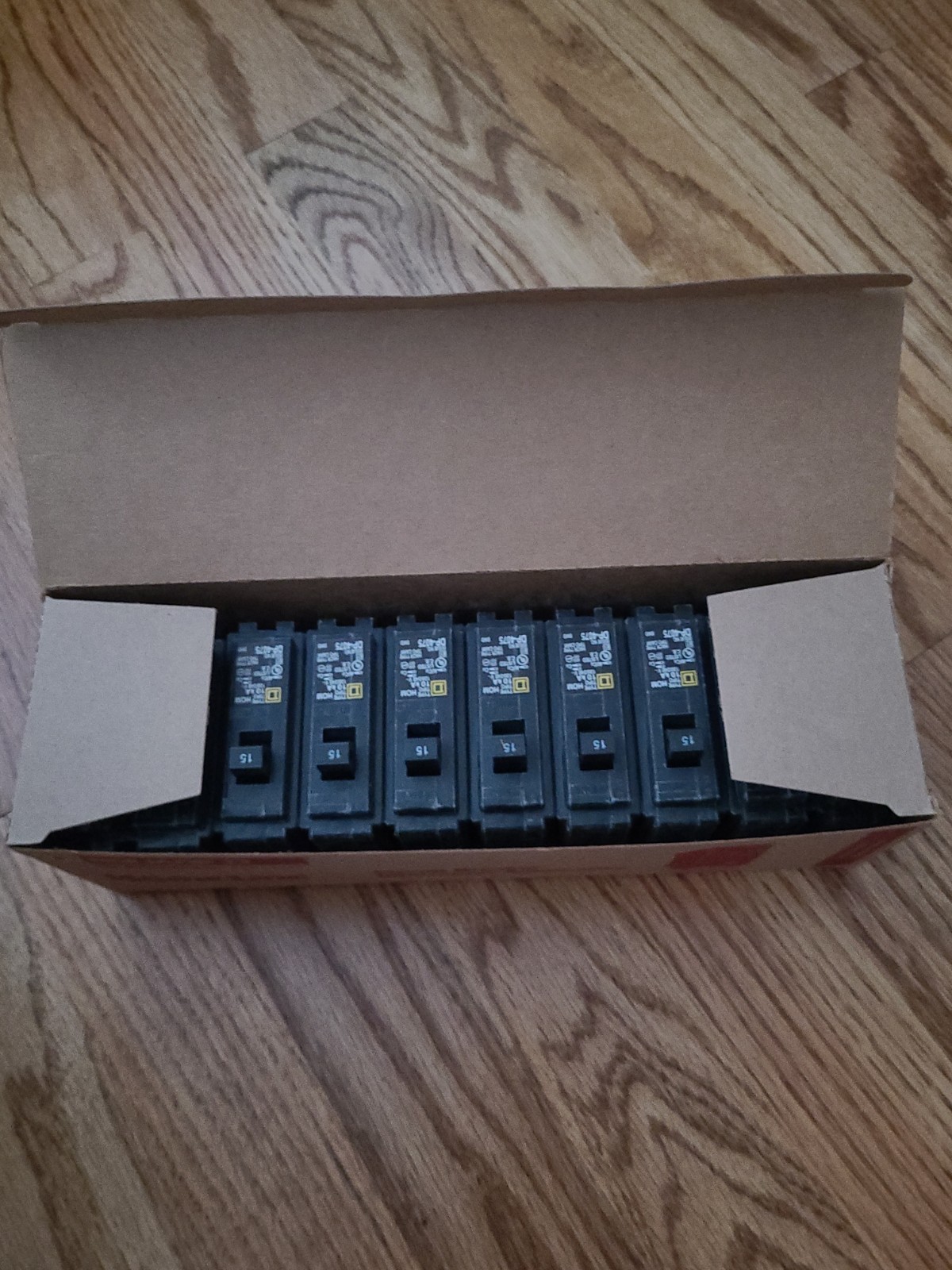 NEW NIB 10 PCS SQUARE D HOMELINE HOM115 15A PLUG IN HOM115 NEW