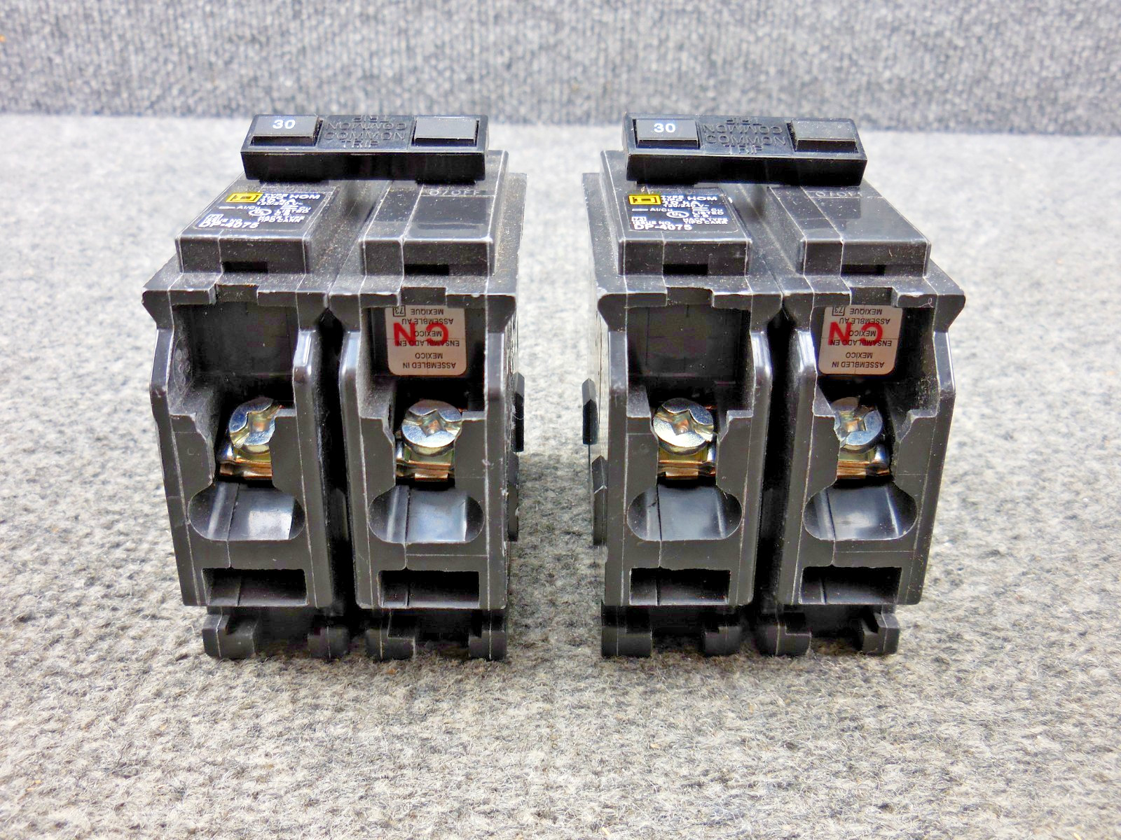 Lot of (2) Unused Square D HOM230 30 amp 2 Pole Circuit Breaker