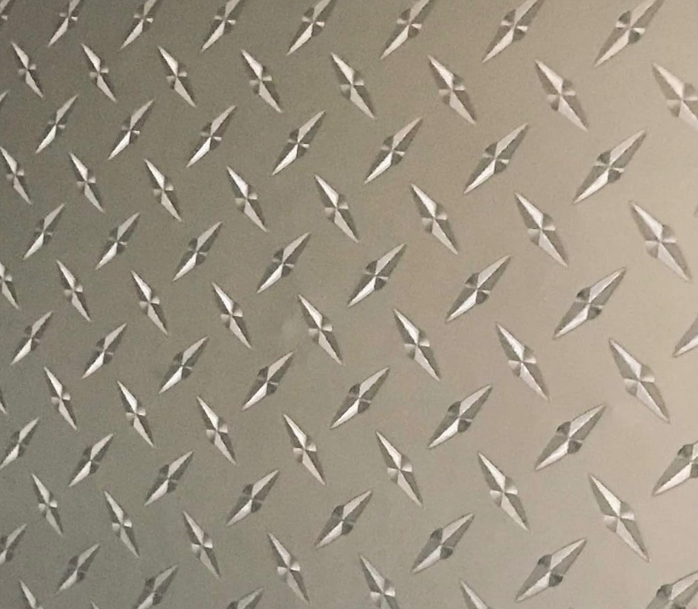 Silver Diamond Plate Sign Vinyl with Adhesive 24 Inch x 10 Ft, FREE USA SHIPPING