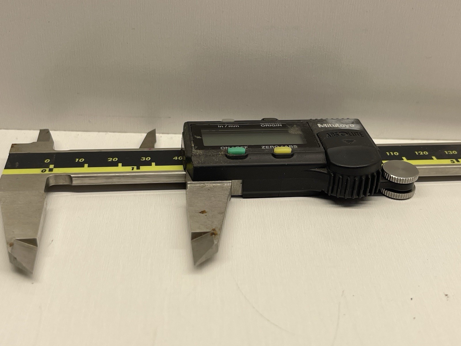 Mitutoyo 6in/150mm Digital Caliper 500-196-30 Model No. CD-6″ CS, Made in Japan