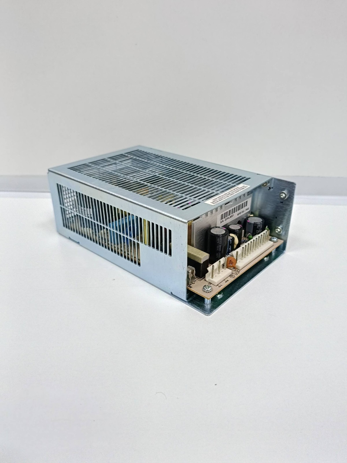 NEW ARTESYN TECHNOLOGIES NFS110-7602 POWER SUPPLY , V6#47