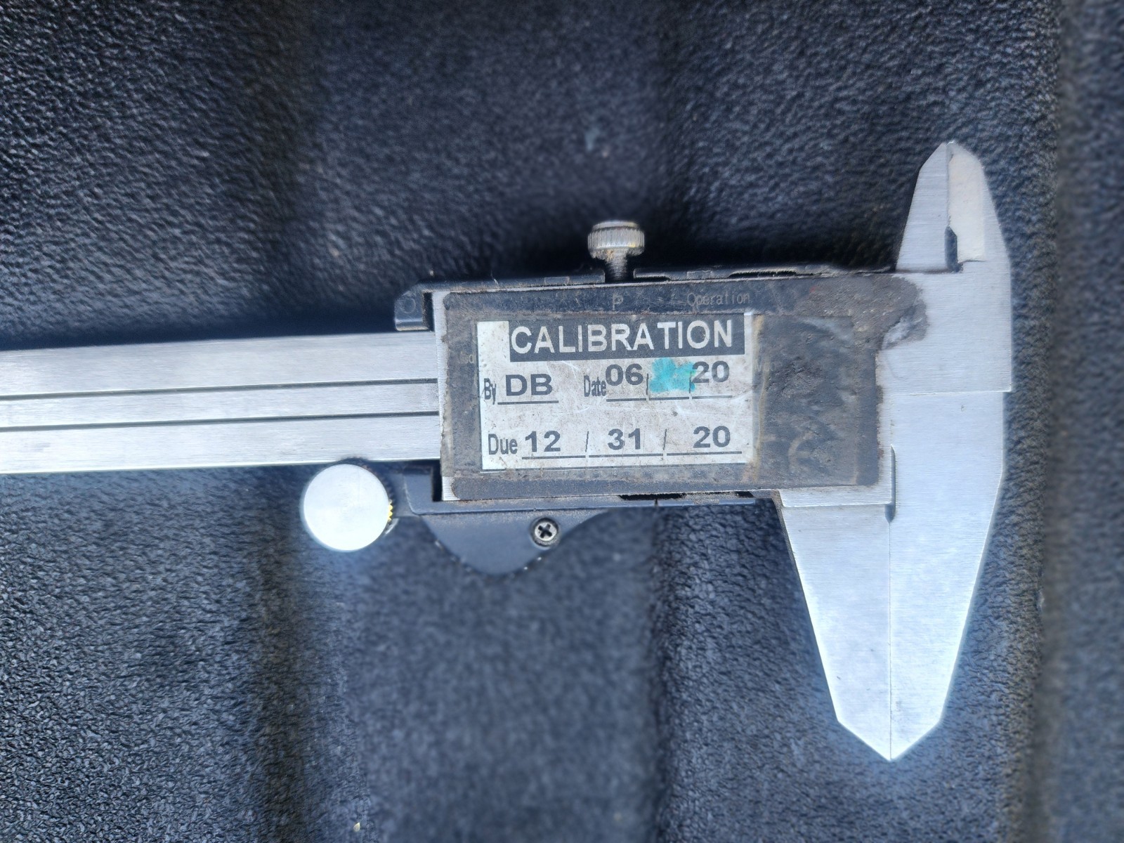Mitutoyo 500-196-30?, Digital Caliper 0-6″ Absolute