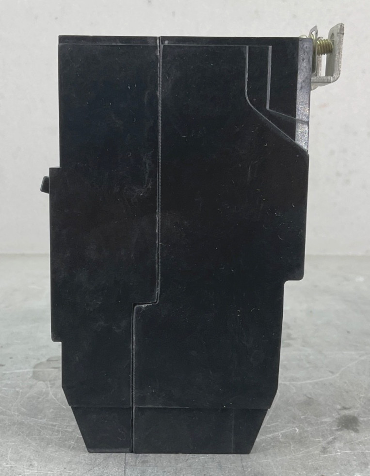 G.E. TEY330 CIRCUIT BREAKER 30 A 480VAC/277VDC TEY LINE SOLD INDIVIDUAL NEW