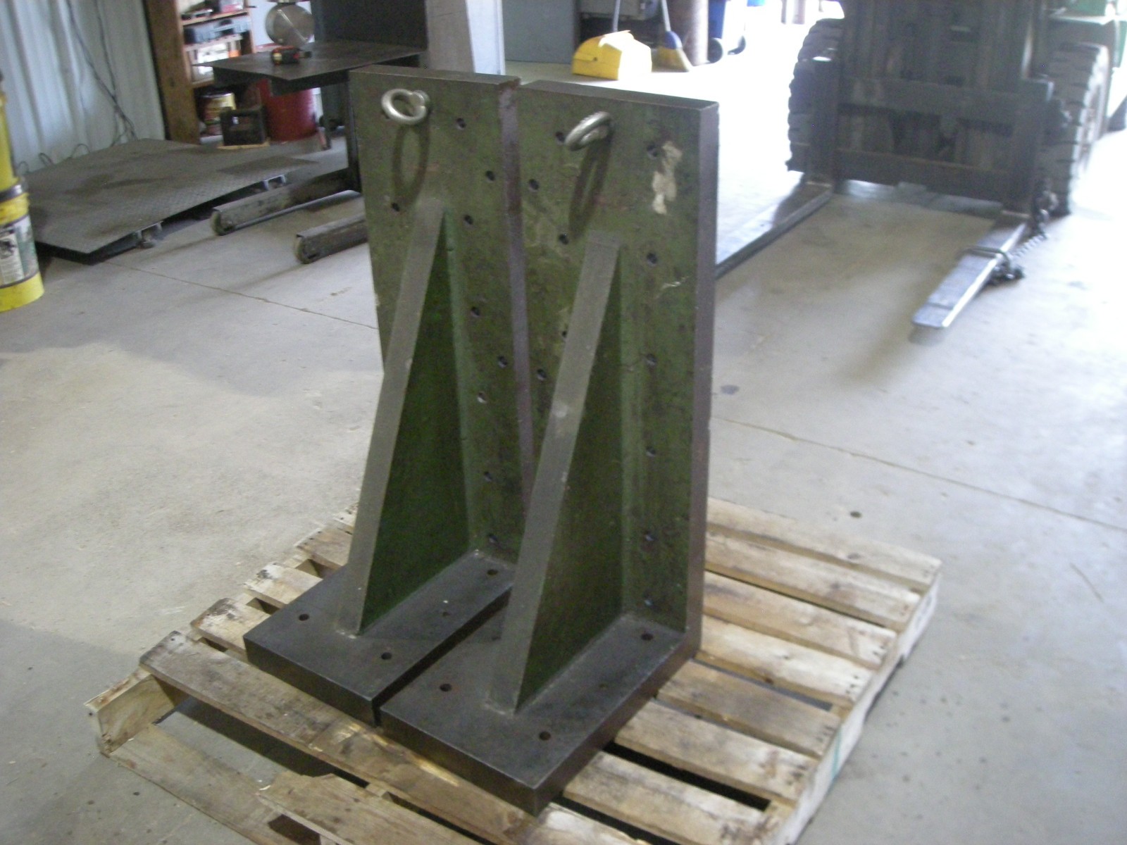 Set of Steel Angle Plates 12″x18″x36″ (35-1/2″x11-5/8″x18-3/8″) 2-1/4″ Thick