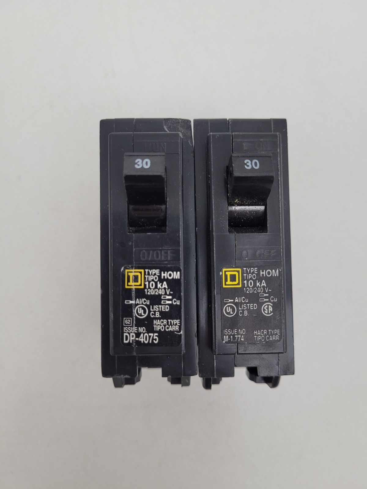 Lot of 2- HOM130 Square D 30A 240V Circuit Breaker – Next Day Option -New -Flaw