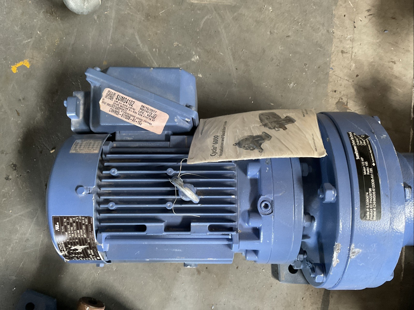 SUMITOMO CNHM05-6120DB-AV-195 SPEED REDUCER GEARBOX/MOTOR
