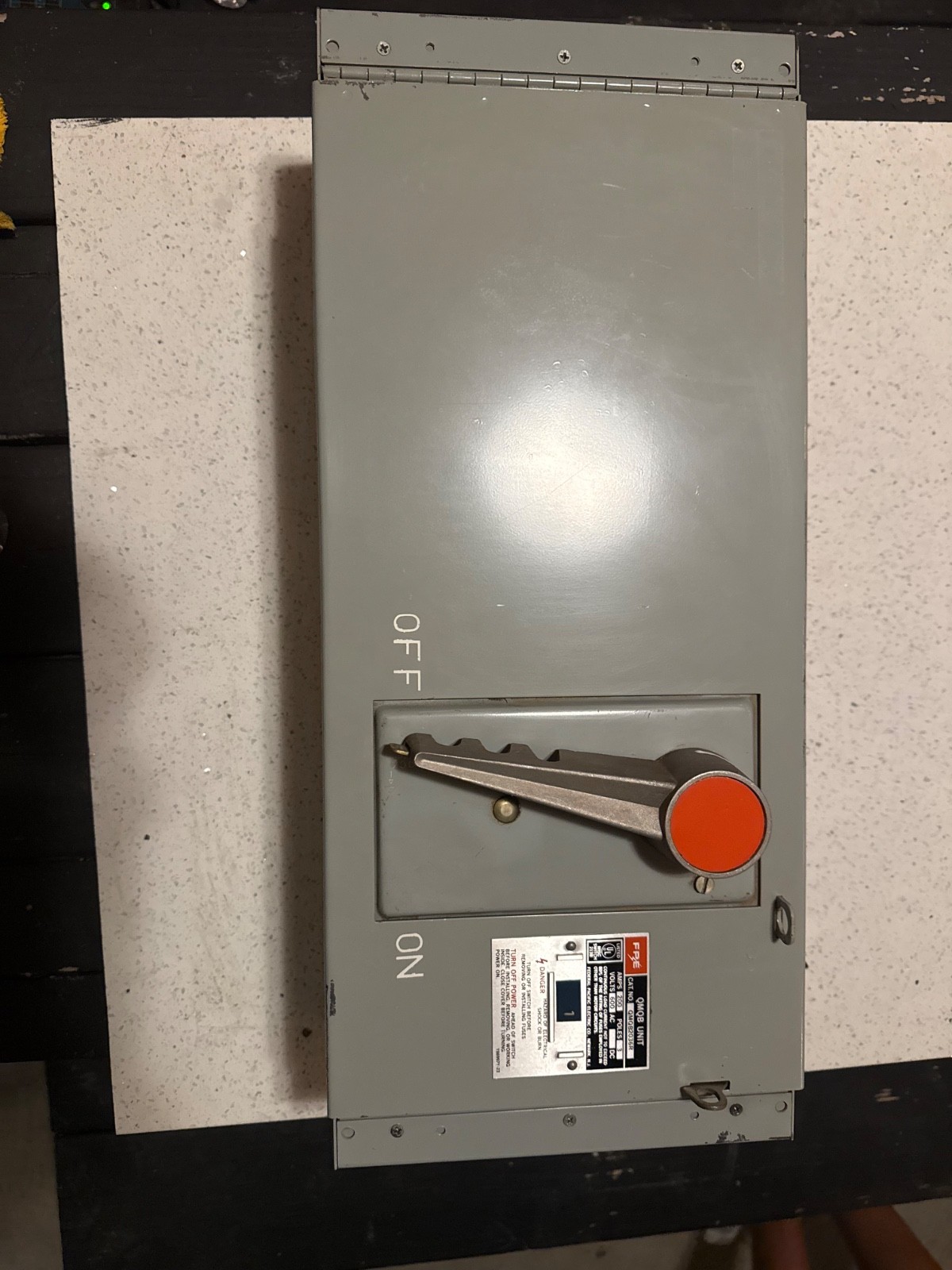 federal pacific QMQB2036R. disconnect switch. hardware complete.