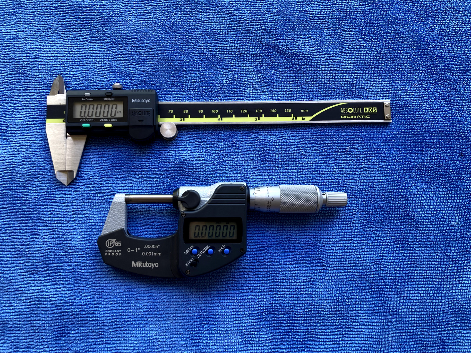 Mitutoyo Digital Micrometer (293-340) & Caliper (500-196-30) Set 0-6»