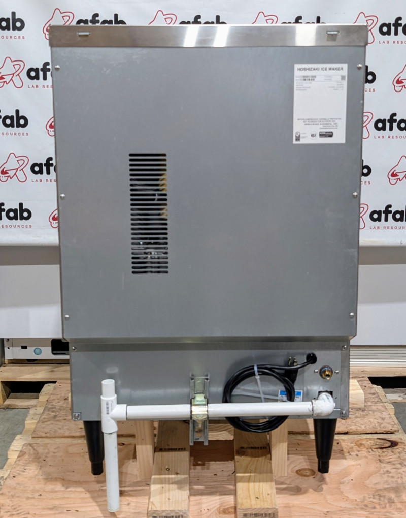 Hoshizaki F-330BAJ Flaker Ice Maker, Air-Cooled, Built in Storage Bin