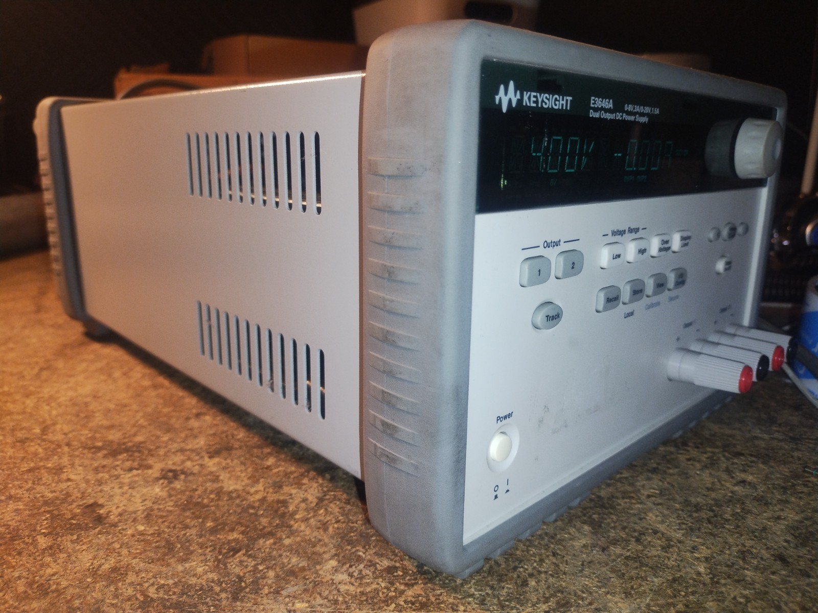 Keysight Agilent E3646A Dual DC Power Supply. 0.8v, 3A/0.20v,1.5A.
