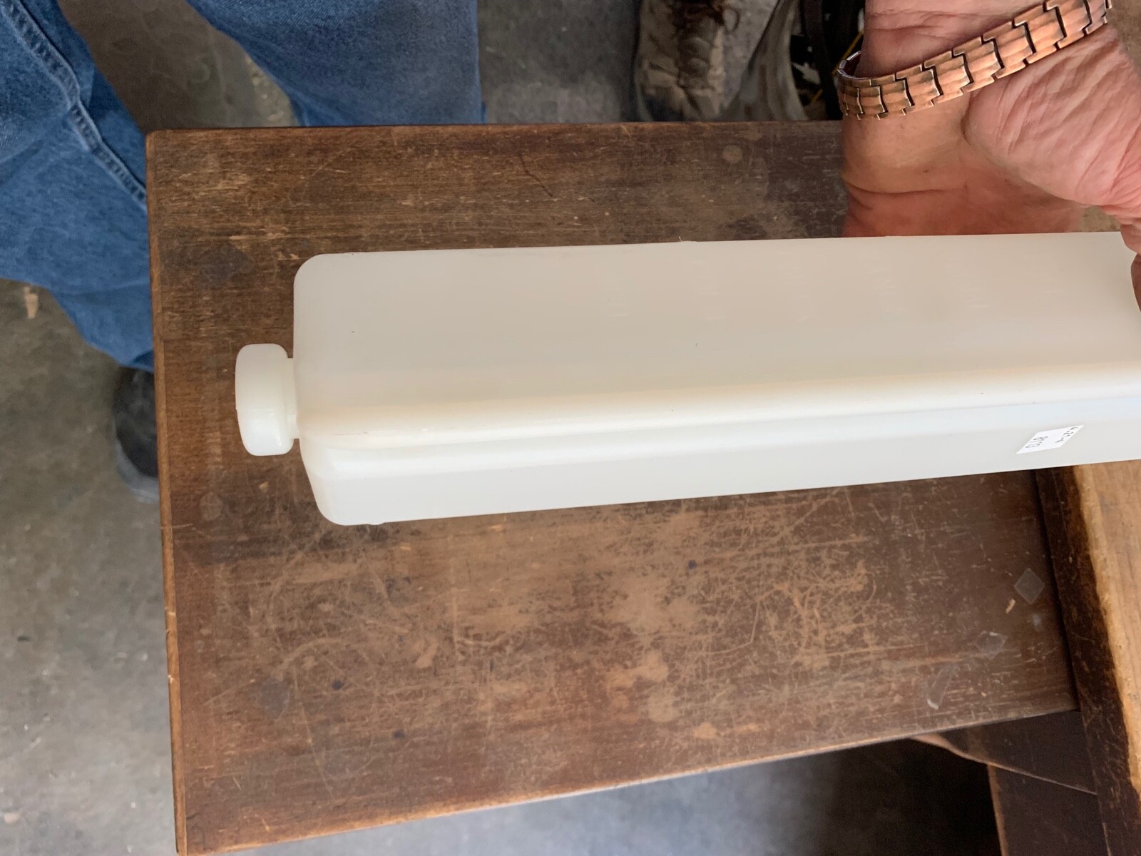 Coolant recovery tank reservoir fits many Case New Holland skid steer 87020980