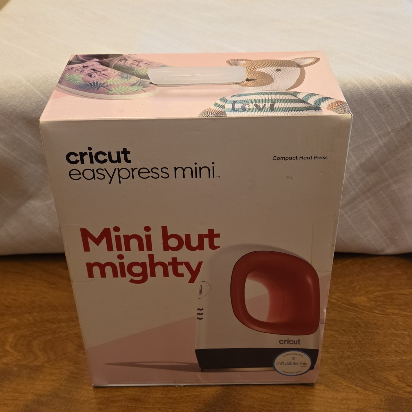Cricut EasyPress Mini Compact Heat Press 3.2×1.9in Auto-Off Precision Tip
