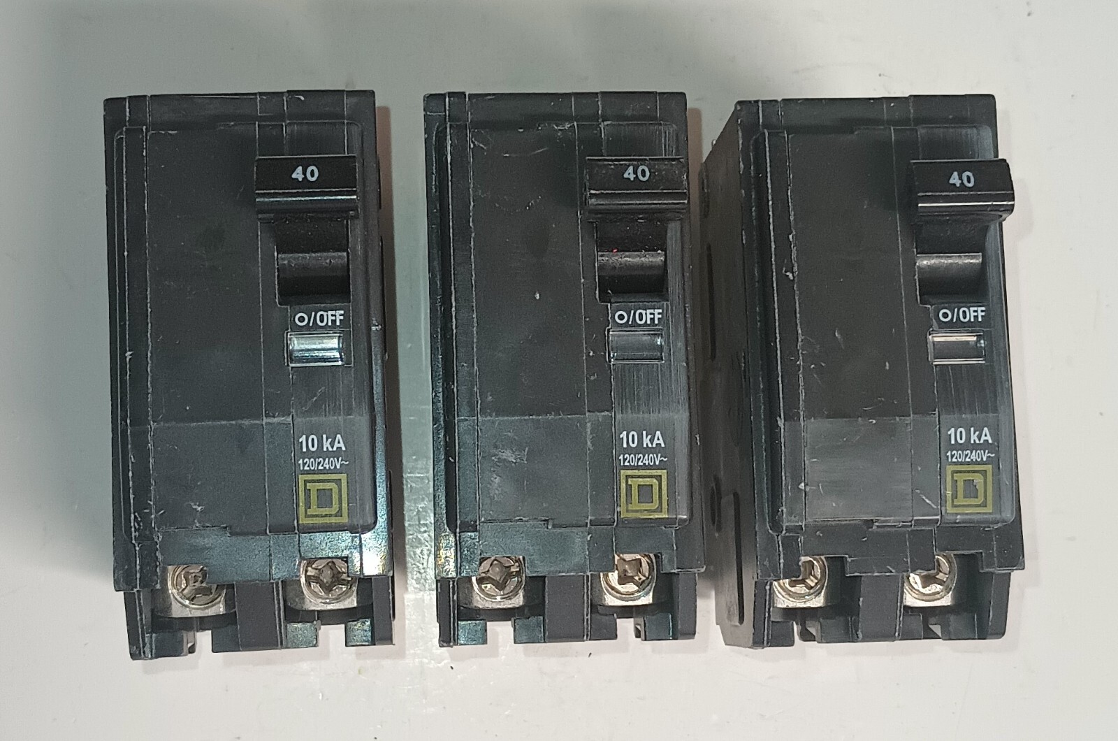 Square D QO240 Circuit Breaker