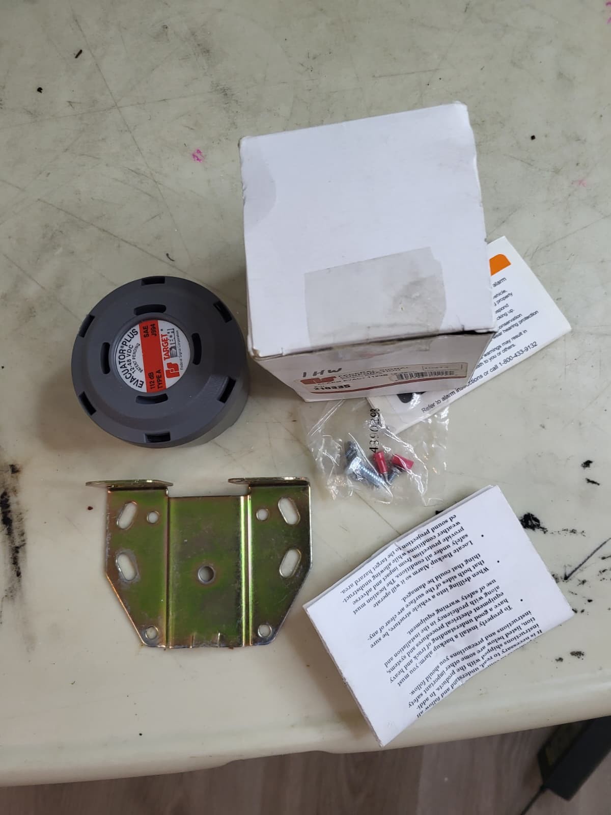 FEDERAL SIGNAL ALARM EVACUATOR 210335 + 112dB 12-48VD