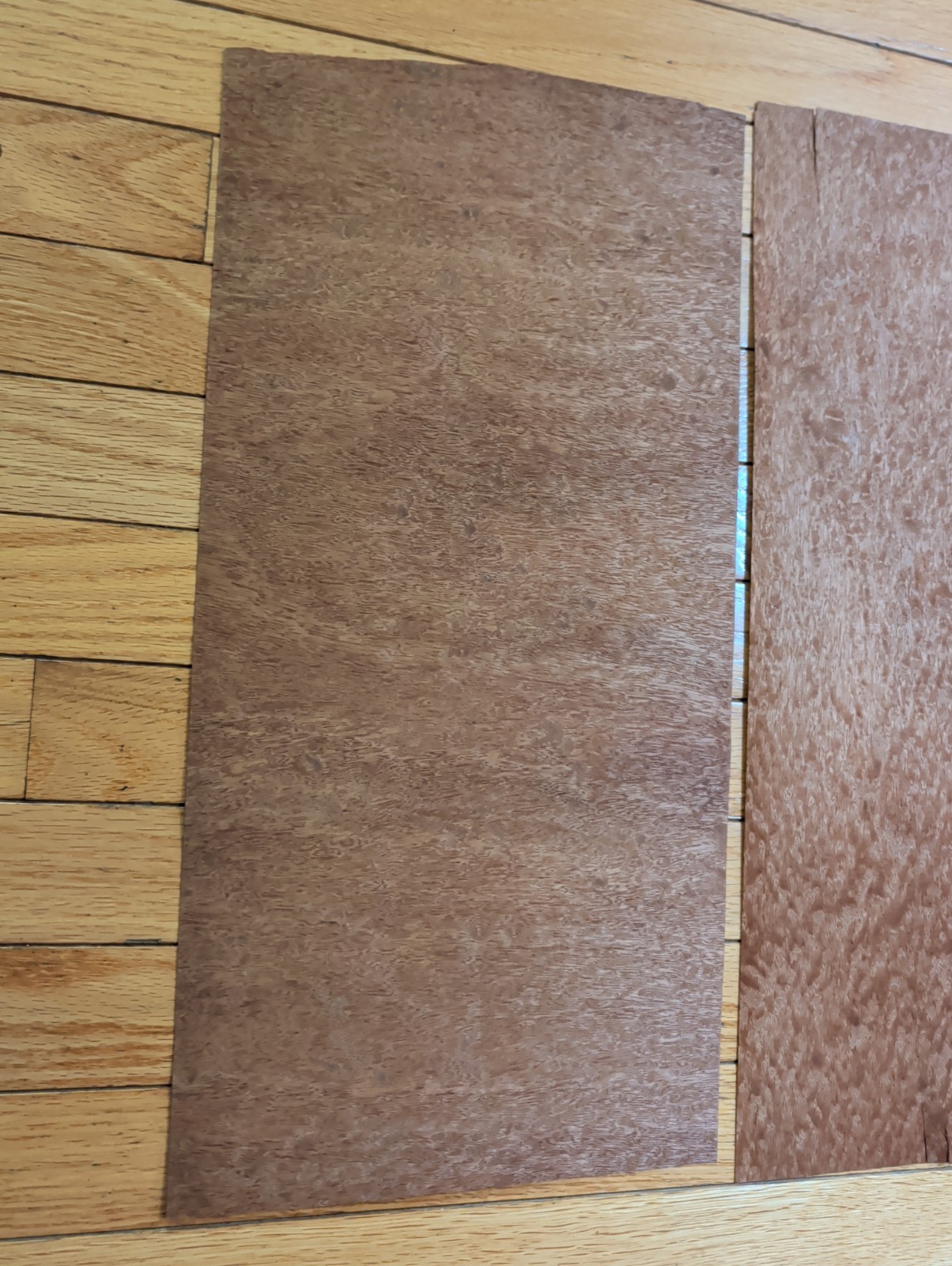 2 pcs sapele pomelle mahogany wood veneer 9 3/4″ x 19 3/8″ each 1/42″ cracks