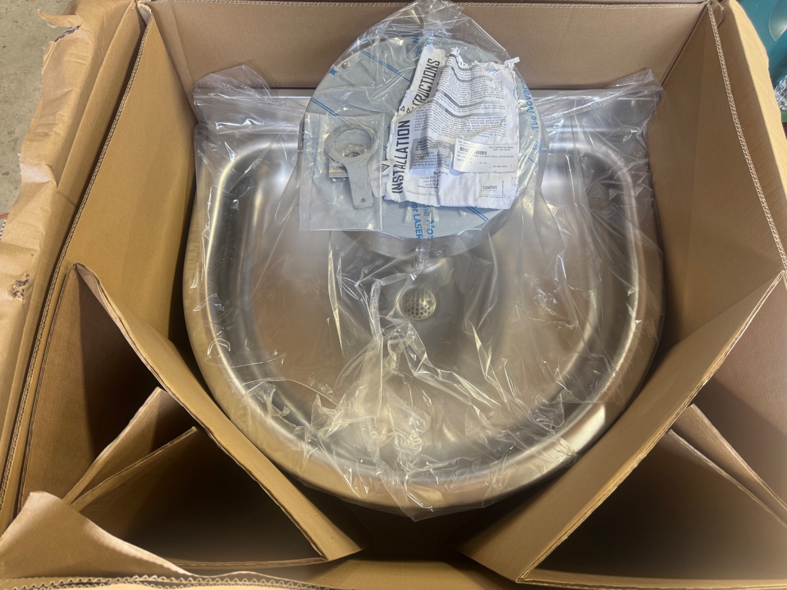Acorn Engineering 3423ADA -0003 3 Person Hand Wash Fountain ADA Compliant New!