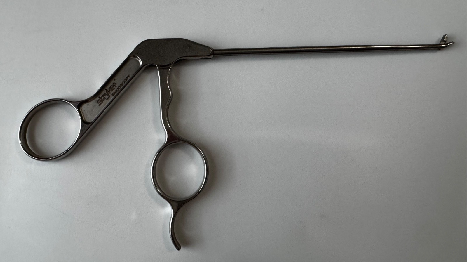 Stryker Conquest 2.7mm/15 Degree Big Bite Punch Model 300-027-103