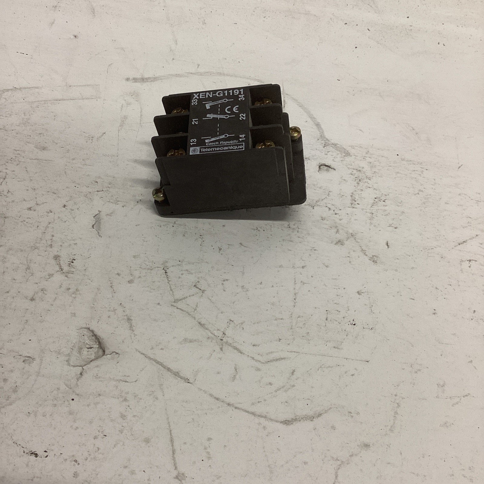 XEN-G1191 Pendant 2-Speed Contact Crane Hoist Switch XENG1191 lot of 4 I-592
