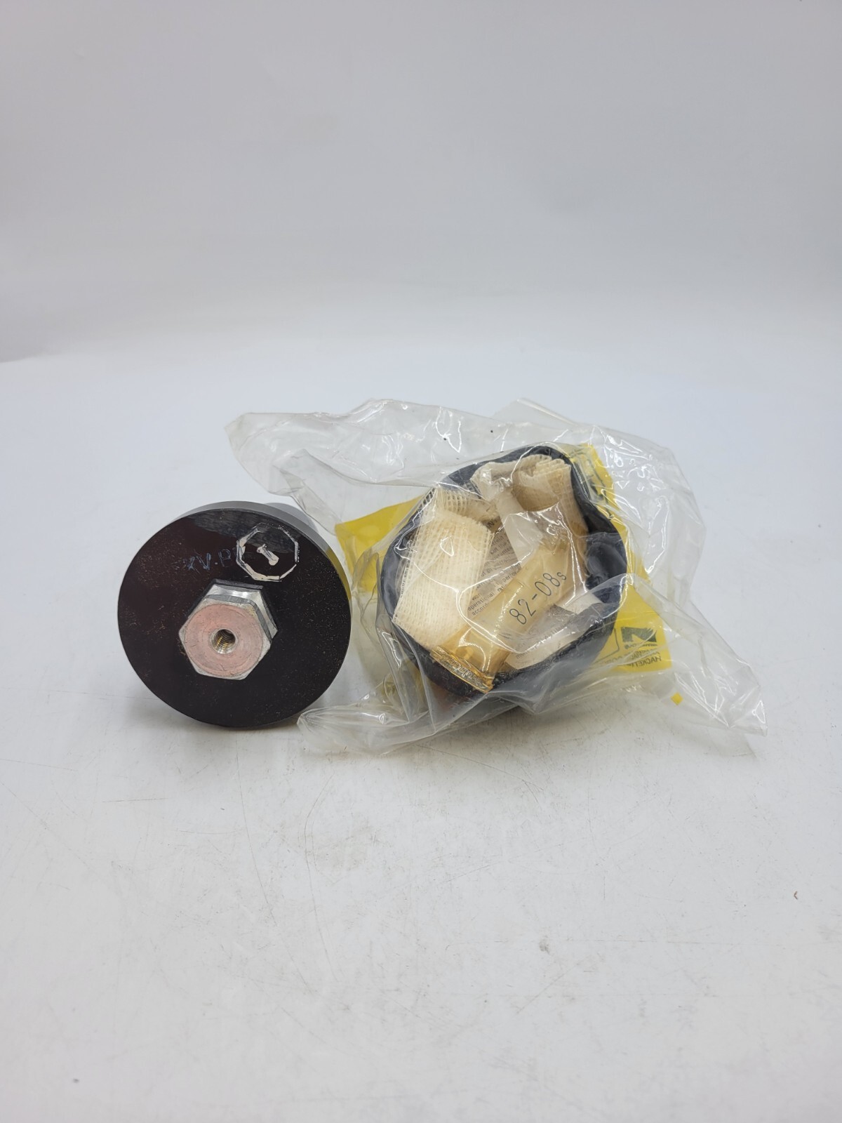 Elastimold 600-DP Dead End Plug Cable Adapter 600-Amp Includes Protective Cap