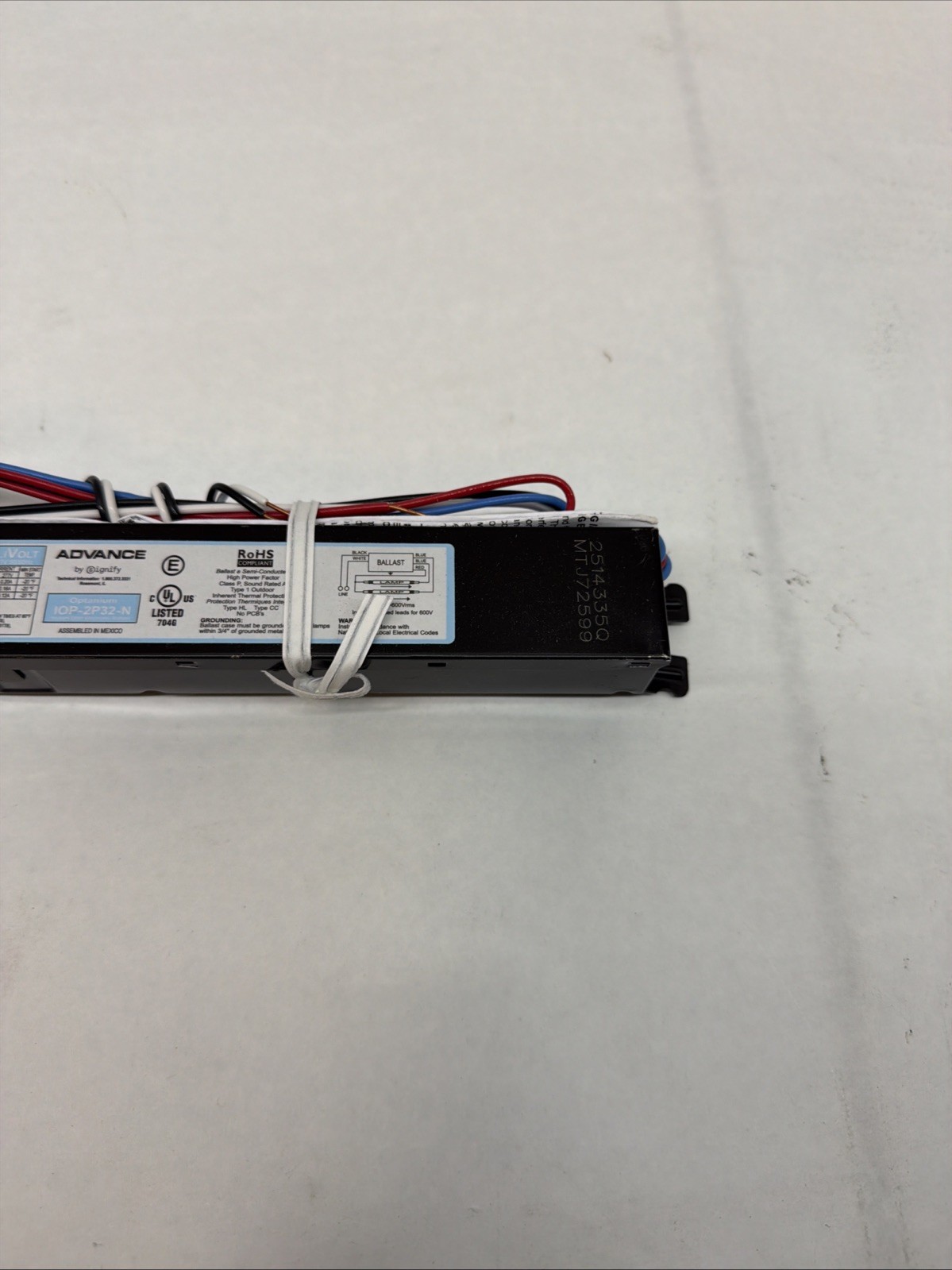 ADVANCED IOP-2P32-N ELECTRONIC FLUORESCENT BALLAST, 2 LAMP, 32W, T8, 120/277V