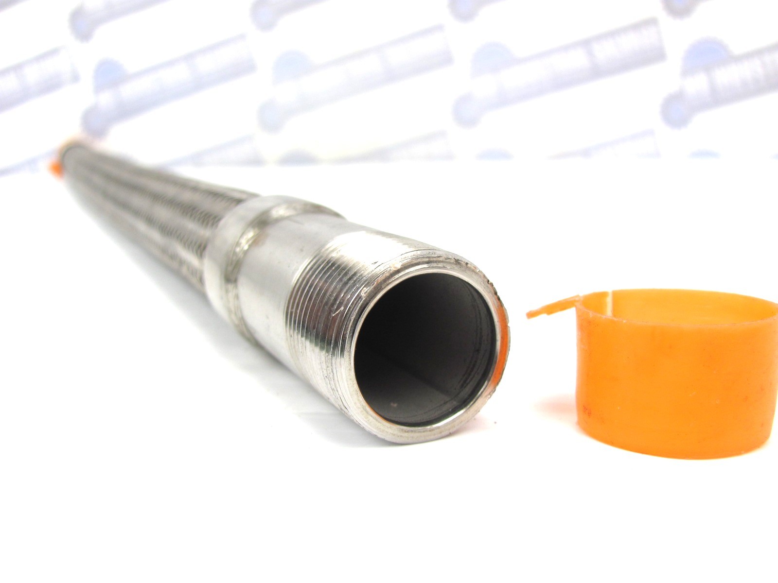 3/4 in x 19 in BRAIDED STAINLESS STEEL HOSE 24in Overall 3/4 in NPT x 3/4 in NPT