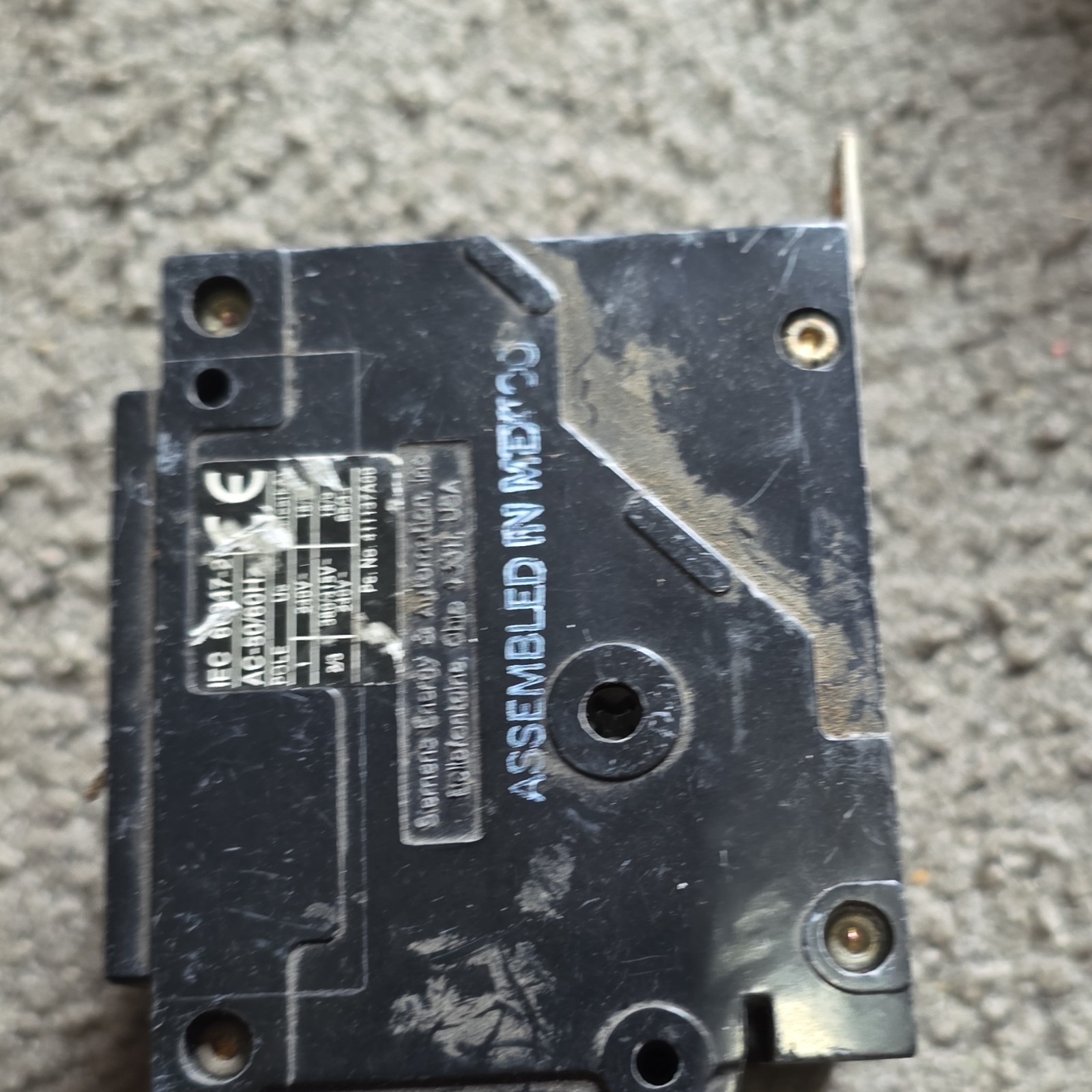 Siemens Bqd330 Bolt On Breaker 480y 277vac