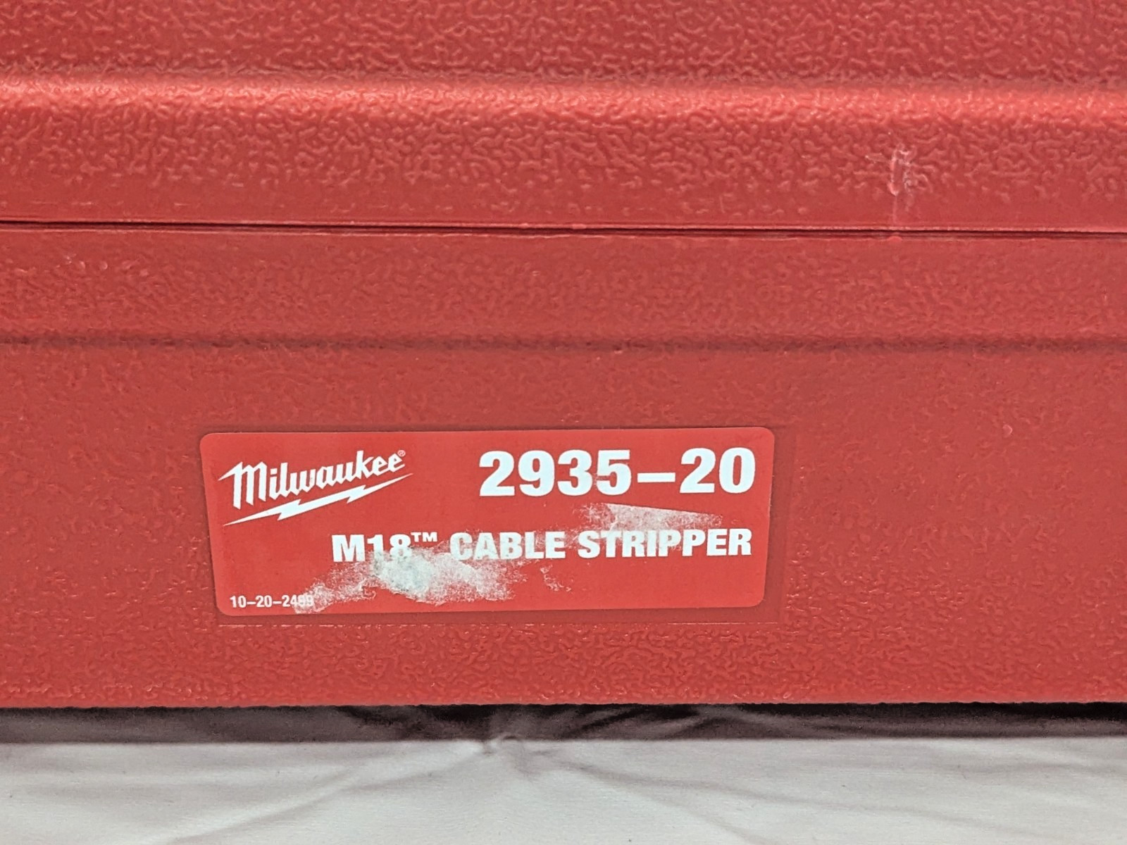 Milwaukee M18 Cable Stripper 2935-20 (TOOL ONLY)