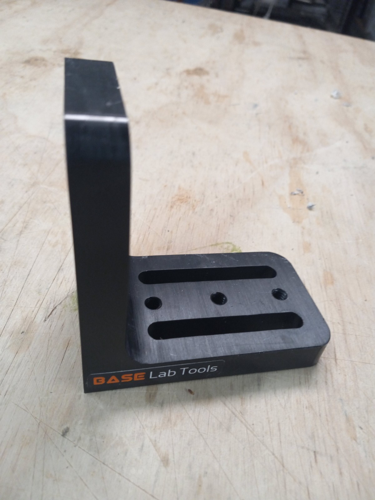 BASELAB TOOLS Right-Angle Mounting Bracket ABS075-M RIGHT ANGLE