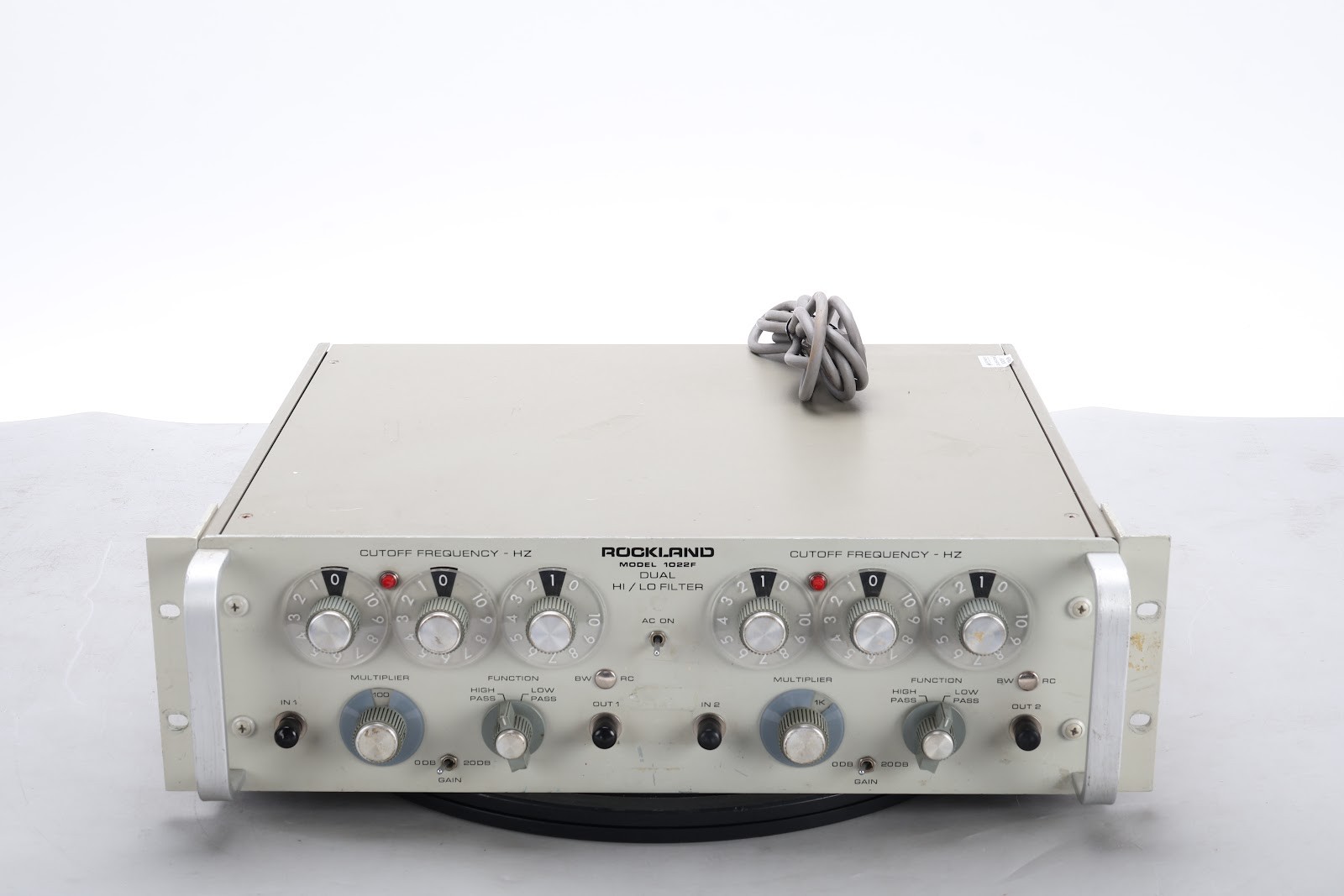 Rockland 1022F-03 Dual HI / LO Filter With Rack Ears – Fair Condition