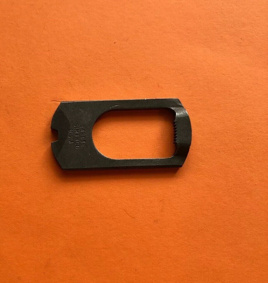 *NOS* 143086-SINGER-LOCKING SLIDE-FOR SEWING MACHINES *FREE SHIPPING*