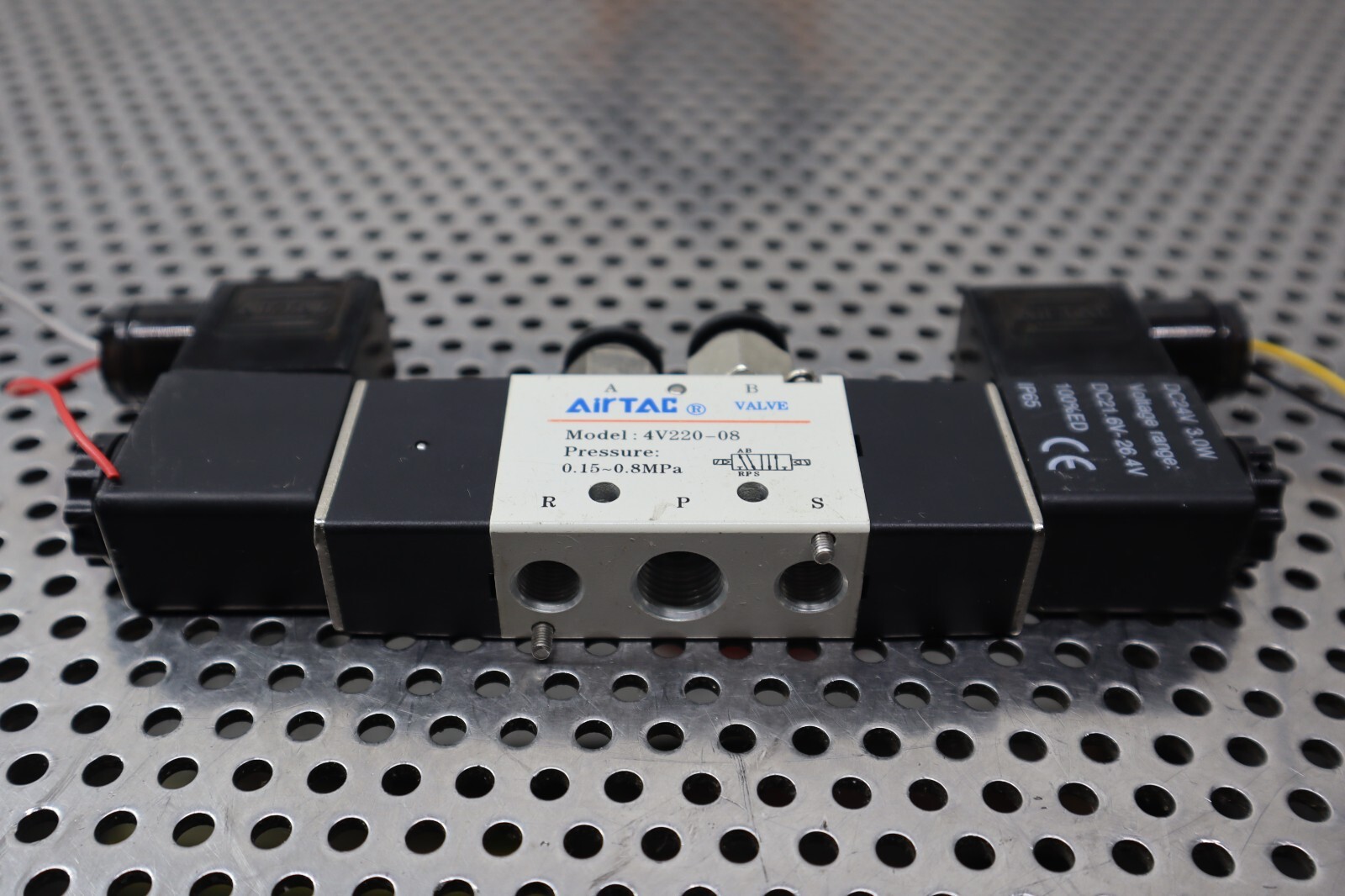 AIRTAC 4V220-08 Solenoid Valve 0.15-0.8MPa With DC24V 3W Coil Used With Warranty