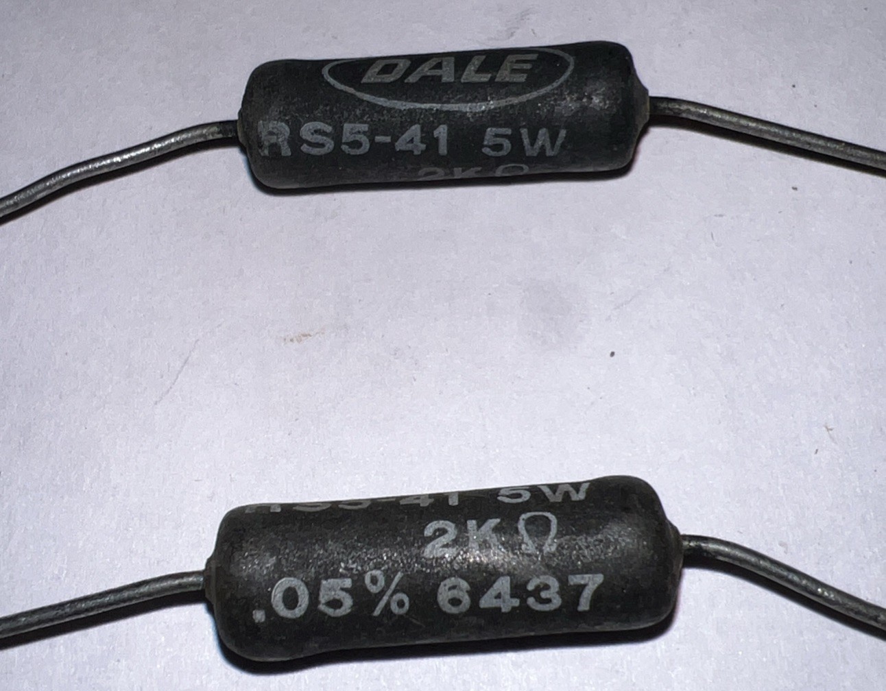 Dale 2000 Ohm High Precision Wirewound Resistor 0.05%Tolerance New Quantity of 2