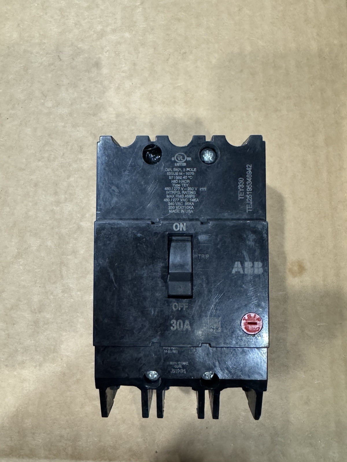 NEW ABB / GE TEY330 30Amp 3-Pole 480/277VAC Bolt-On Circuit Breaker