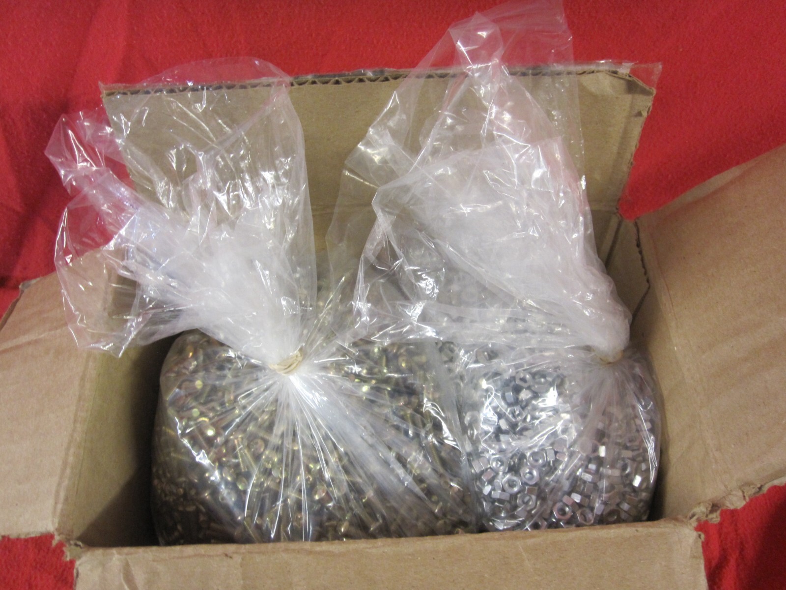 Threaded Phillips Pan Head Steel Screws w Nuts 5/8″ Long 13 Pound Lot NEW