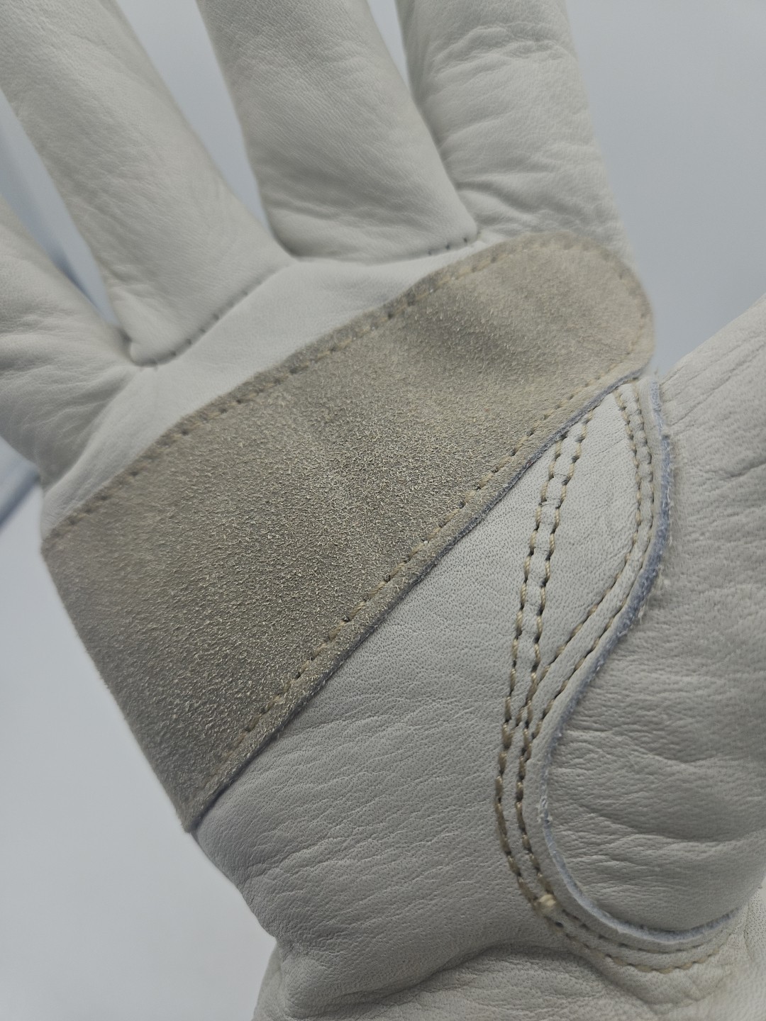 Kinco PW 198 ARRI L COWHIDE WORK GLOVES W/ Palm Patch Farm/ Garden/ Construction