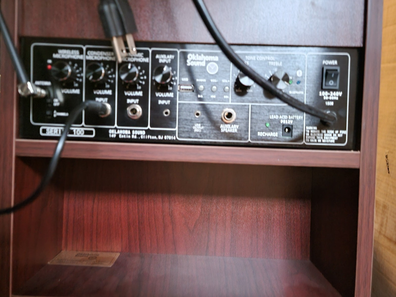 Oklahoma Sound 111 PLS- Lectern, Mahogany NEW!