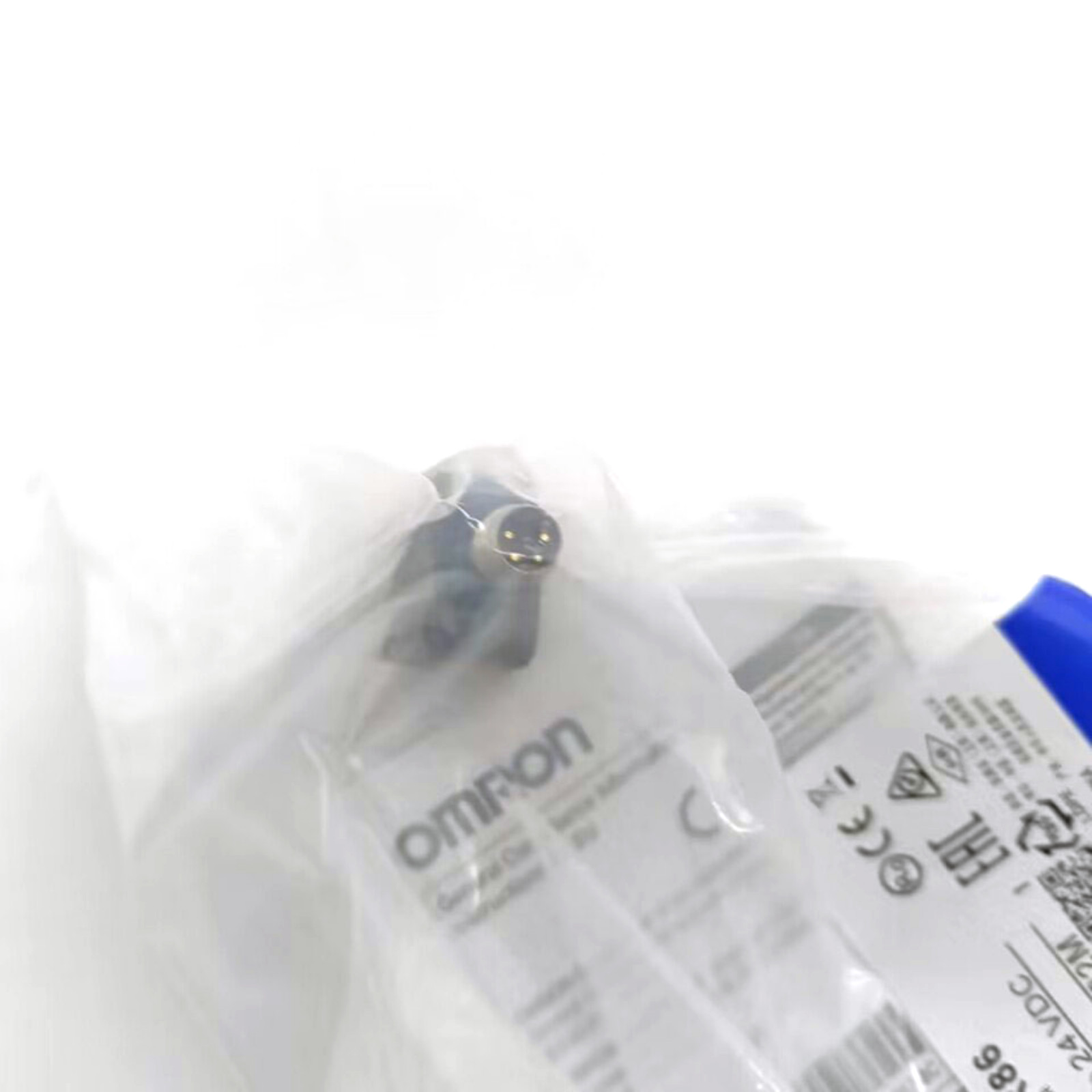 ONE E3Z-R86 1X New OMRON PhotoElectric Switch E3Z-R86 12-24VDC – US Stock