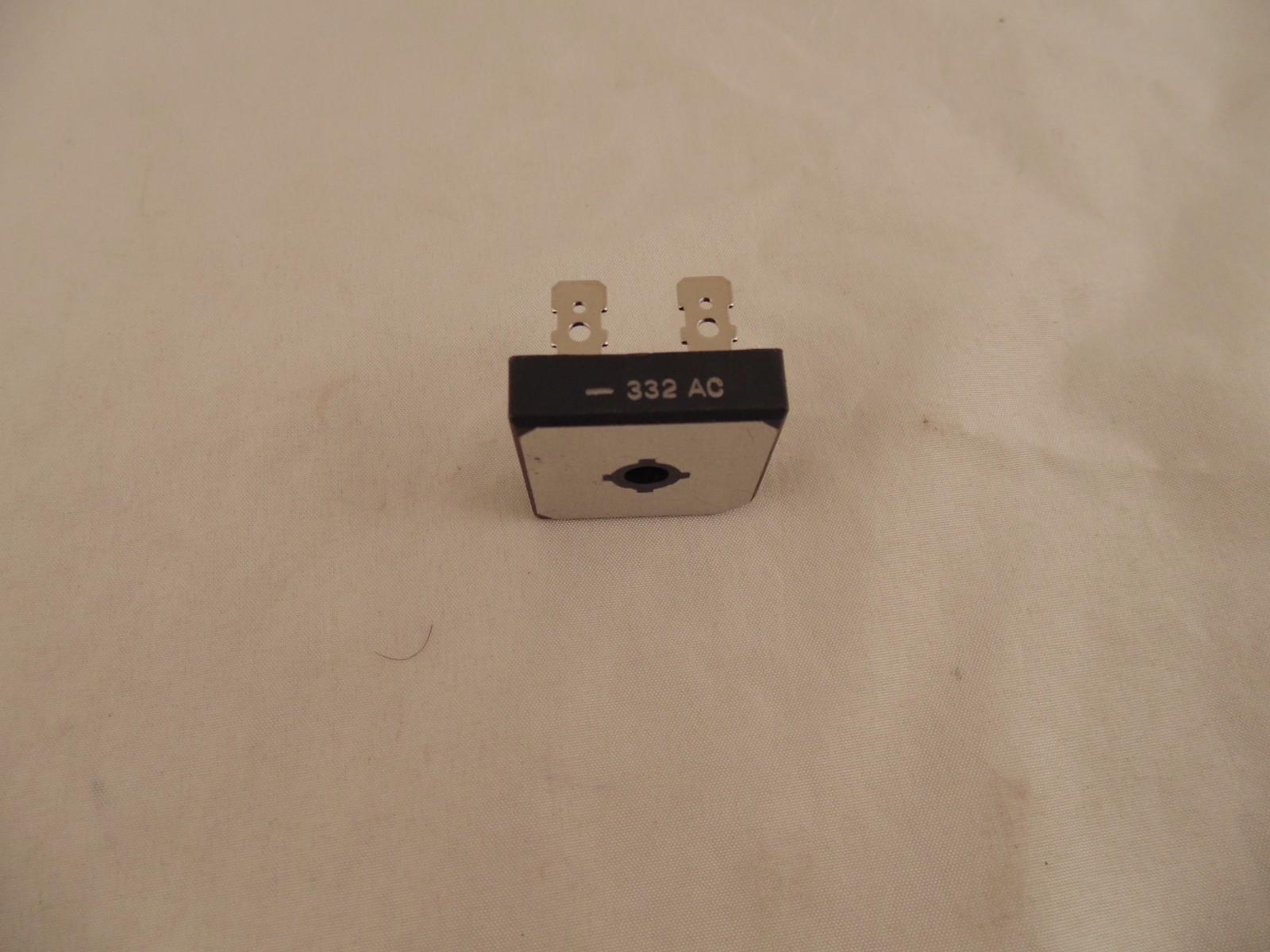 Delta GBPC3504W GBPC3504 35A 400v Diode Bridge Rectifier 32-2