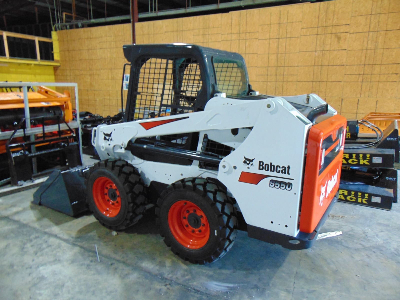 2016 BOBCAT S550 TURBO «MID SIZE» WHEEL LOADER – ONLY 949 HOURS – 100% JOB READY